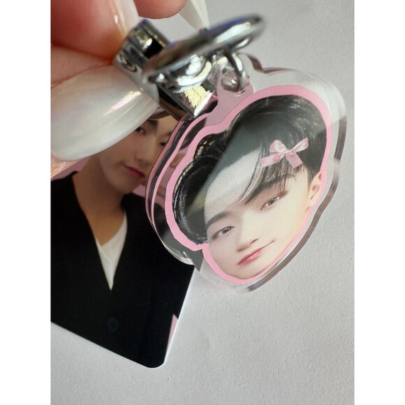 SAN Choi Bias ATEEZ Atiny Keychain now photocard idol kpop accessory - Picture 2 of 2
